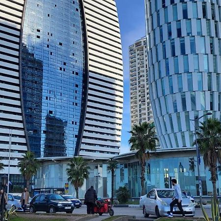 Black Sea Apartments Alliance Palace Batumi Esterno foto
